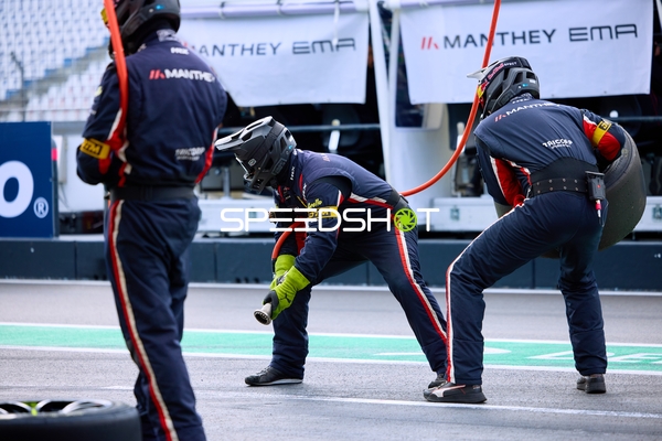 Boxenstopp beim Rennen