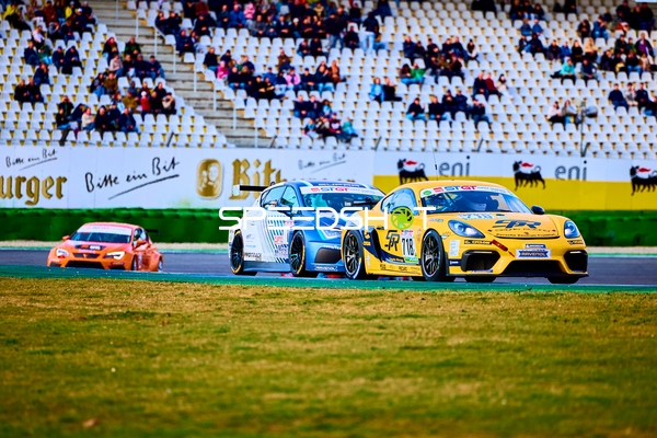 Spannendes Rennen bei den DMV Goodyear Racing Days