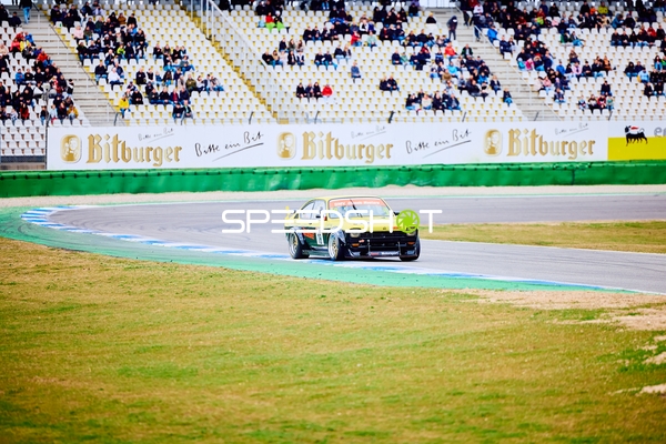 Fahrzeug mit Startnummer 39 in Aktion