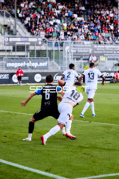 Zweikampf und Intensität auf dem Spielfeld