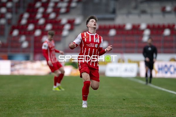 Lars Kleiner (17; FC Rot Weiß Erfurt) auf dem Feld