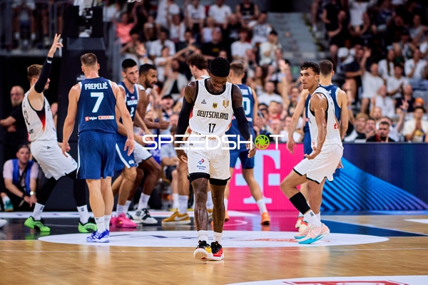 Spieler in Aktion auf dem Court