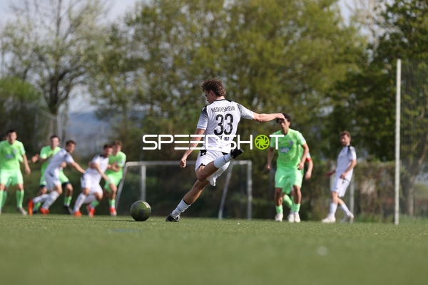 Dynamischer Schuss von Nummer 33