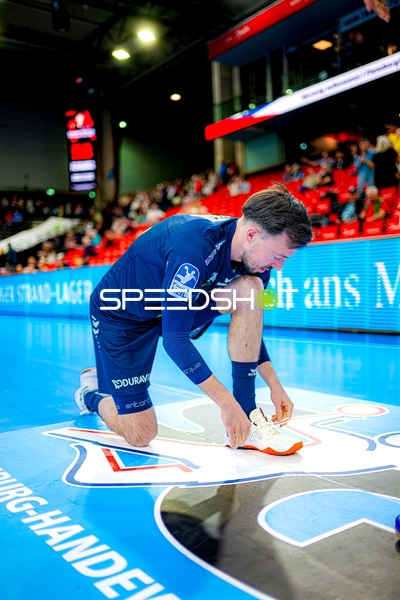 Aufwärmen Patrick Groetzki (24;Rhein Neckar Löwen)