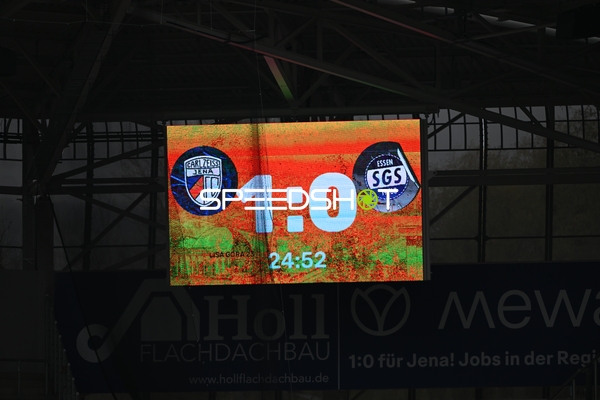 Spielstand 1:0 für SGS Essen