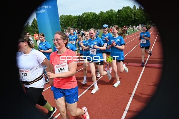 Gemeinsamer Lauf beim TVE Sommerlauf