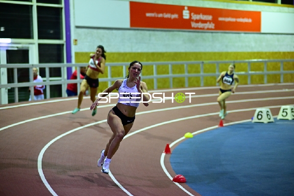 Jose Luisa sprintet in Führung