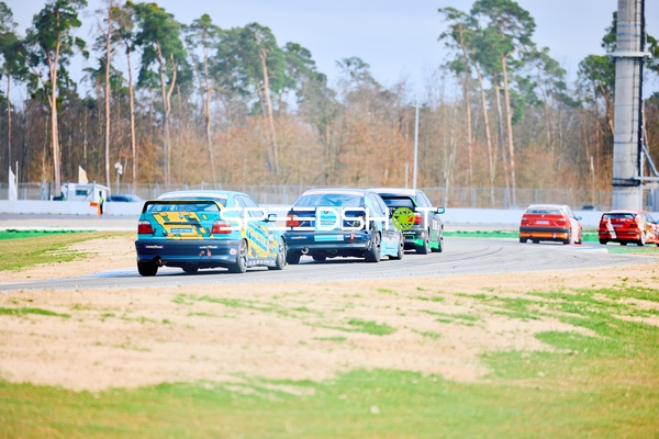 BMW 318i Cup Fahrzeuge in Aktion auf dem Hockenheimring