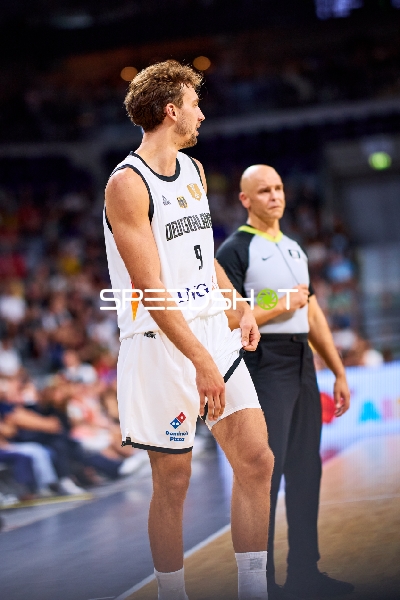 Franz Wagner (9; Deutschland) auf dem Court