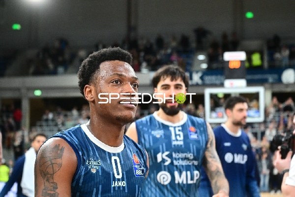 Szene mit DJ Horne (0; MLP Academics Heidelberg) und Marcel Keßen (15; MLP Academics Heidelberg)