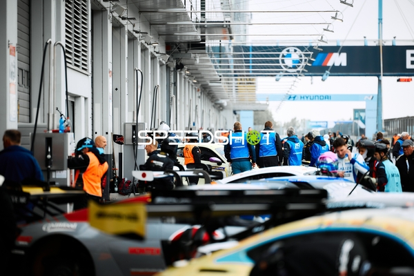 ADAC 24h Nürburgring Qualifiers Boxenstopp