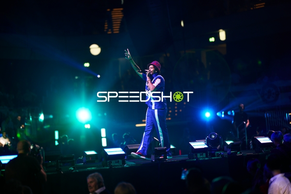 Ringside Zone Künstler auf Bühne