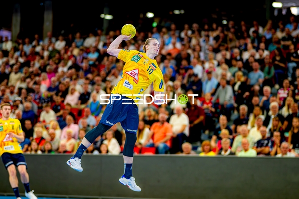 Wurf Juri Knorr (10;Rhein Neckar Löwen)