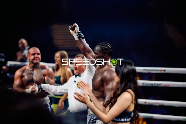 Boxer in Ringside Zone