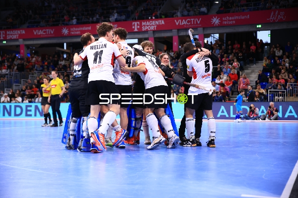 Marcin NYCKOWIAK (10; Österreich) feiert Erfolg