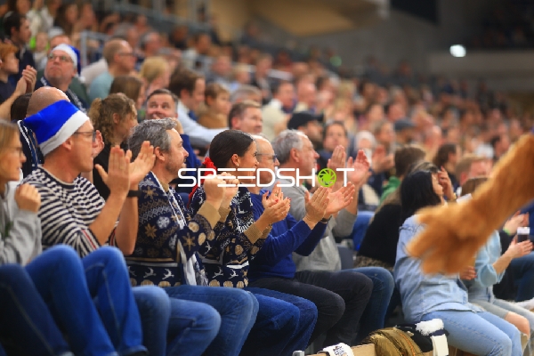 Fan-Szene in der Halle