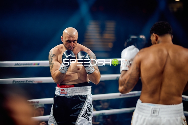 Boxer in der Ringside Zone