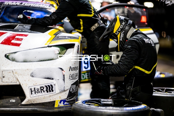 Boxenstopp beim 24h Rennen 2025