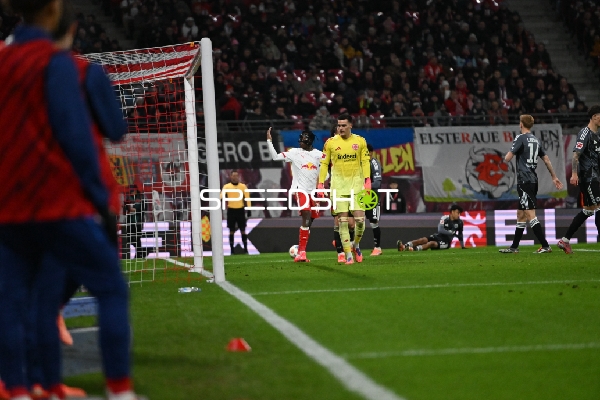 Torwart im Strafraum