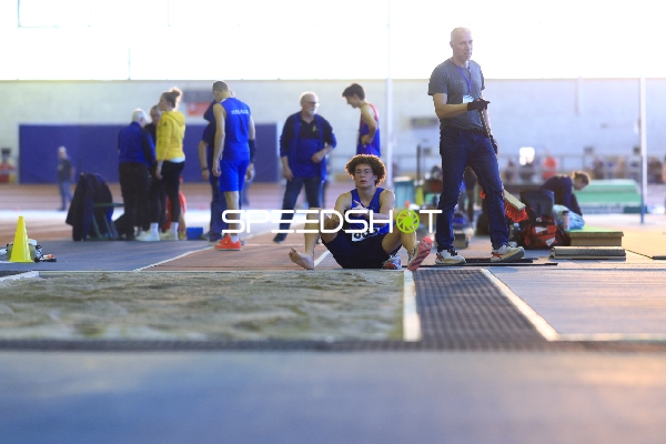 Weitspringer Kaul Niklas (385; USC Mainz) im Sand