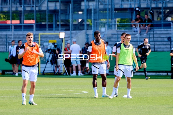SV Sandhausen Aufwärmen DFB Pokal