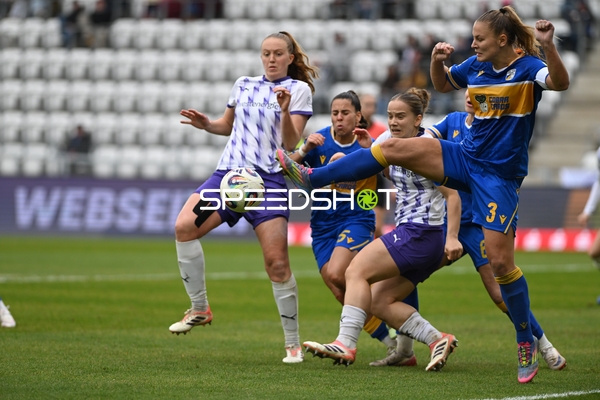 Zweikampf um den Ball