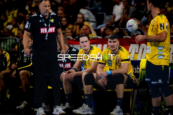 Bankspieler und Trainer Robert Timmermeister (7; Rhein Neckar Löwen), Halil Jaganjac (45; Rhein Neckar Löwen) und Maik Machulla (Trainer; Rhein Neckar Löwen)