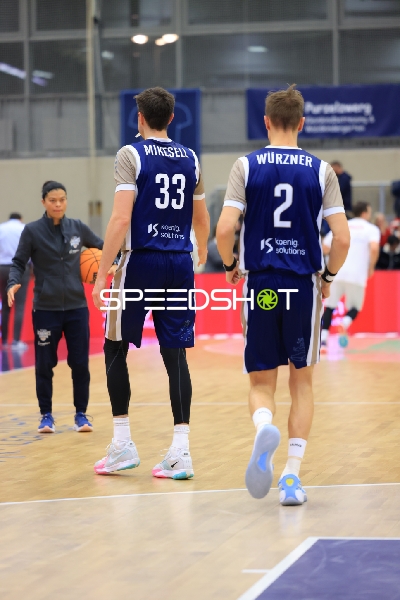 Szene mit Ryan Mikesell (33; MLP Academics Heidelberg) und Niklas Würzner (2; MLP Academics Heidelberg)