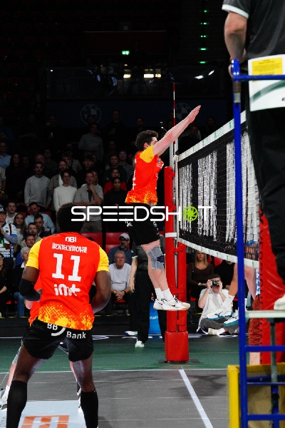 Spielszene mit John Obi (11; BADEN VOLLEYS SSC Karlsruhe) und Jackson Holland (4; BADEN VOLLEYS SSC Karlsruhe)