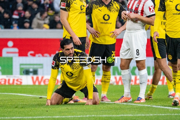 Zweikampf mit Emre Can (23; Borussia Dortmund)