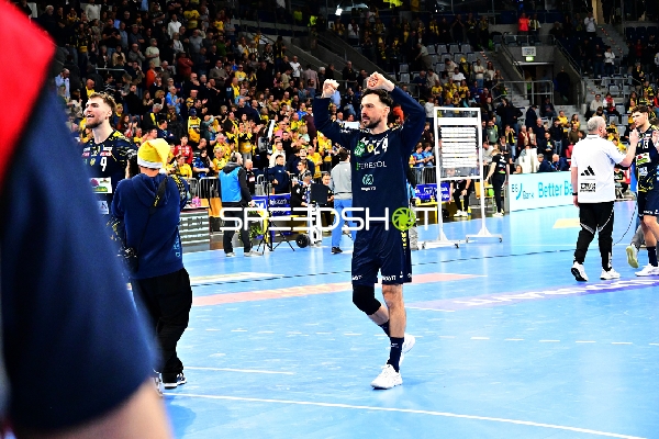 Jubel von Patrick Groetzki (24; Rhein Neckar Löwen) und Teamkollegen