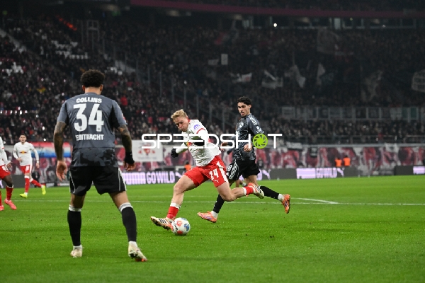 Ballkontrolle und Verteidigung