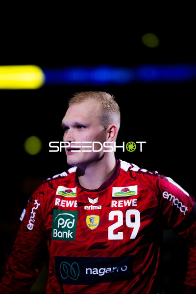 David Späth (29; Rhein Neckar Löwen) steht bereit im Tor
