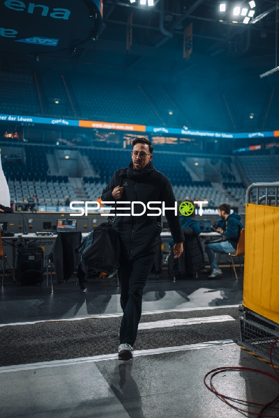 Ankunft von Patrick Groetzki (24; Rhein Neckar Löwen)