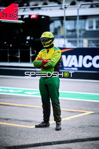 Mechaniker in der Boxengasse