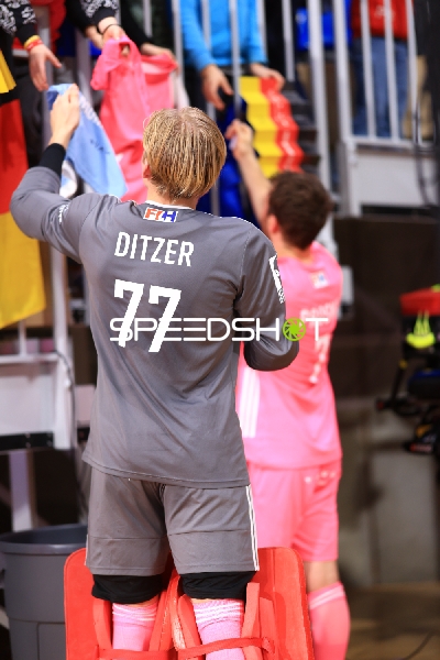 Jasper Ditzer (77; Deutschland) im Vordergrund