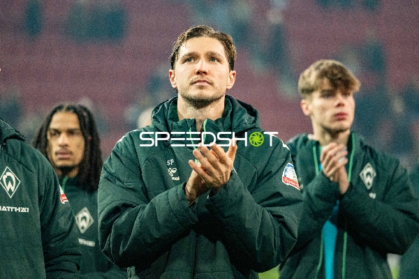 Spieler applaudieren gemeinsam