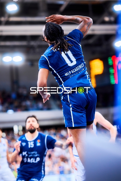 Jump shot DJ Horne (0;MLP Academics Heidelberg)