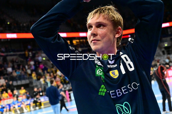 Edwin Aspenbäck (78; Rhein Neckar Löwen) jubelt