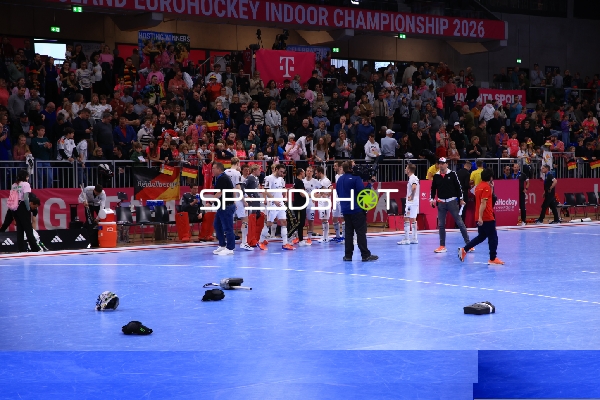 Spieler von Jan-Philipp Fischer (23; Deutschland) und Nicolas Proske (7; Deutschland) nach Spiel