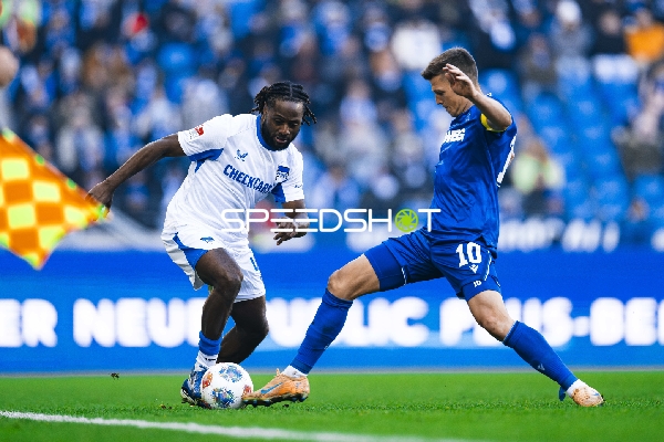 Zweikampf um den Ball