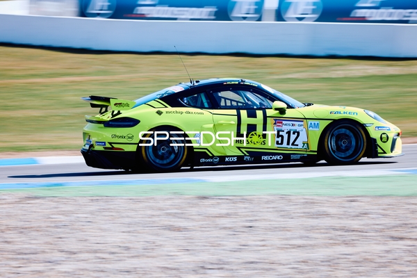 Rennwagen Nummer 512 in Aktion auf Hockenheimring