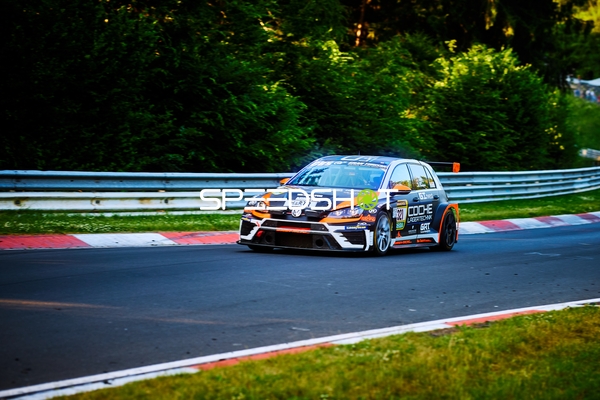 Rennfahrzeug auf der Nordschleife
