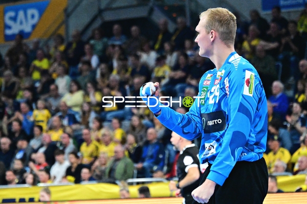 David Späth (29; Rhein Neckar Löwen) zeigt Entschlossenheit