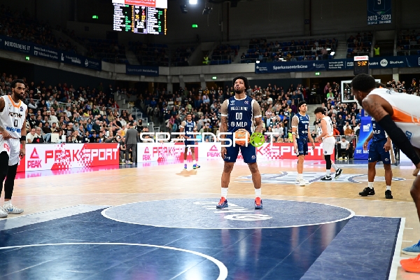 Freier Wurf von Marcus Weathers (00; MLP Academics Heidelberg)