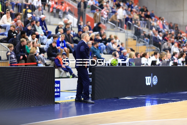 Offizieller am Spielfeldrand