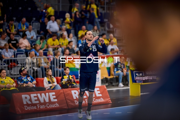 Spieler Olle Forsell-Schefvert (25; Rhein Neckar Löwen) in Position