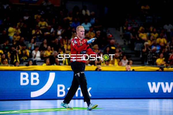 David Späth (29; Rhein Neckar Löwen) steht bereit im Tor