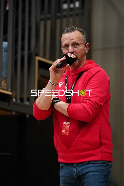 Volleyball-Bundesliga Ansager in Aktion