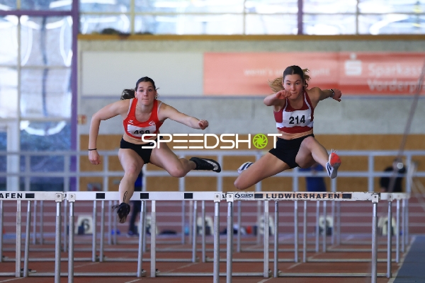 Hürdenlauf mit 214; LG Rhein-Wied und Schmitt Amelie (468; LG Rhein-Wied)